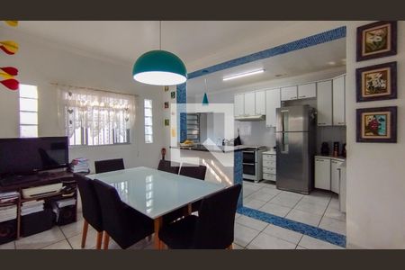 Casa à venda com 240m², 2 quartos e 3 vagasCozinha