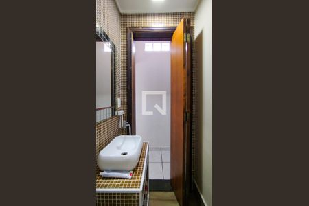 Casa à venda com 240m², 2 quartos e 3 vagasLavabo