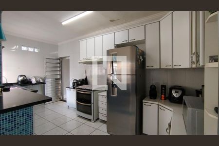 Casa à venda com 240m², 2 quartos e 3 vagasCozinha