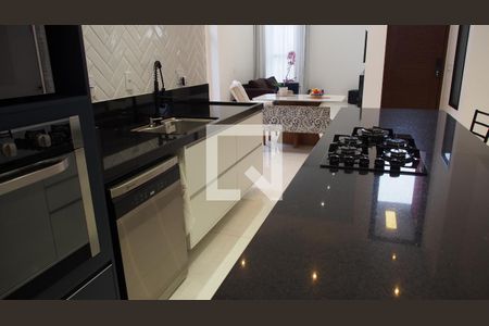 Cozinha de casa de condomínio à venda com 4 quartos, 267m² em Vale Azul, Jundiaí