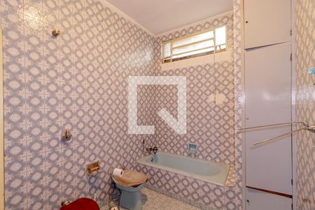 Casa à venda com 300m², 3 quartos e 3 vagasBanheiro