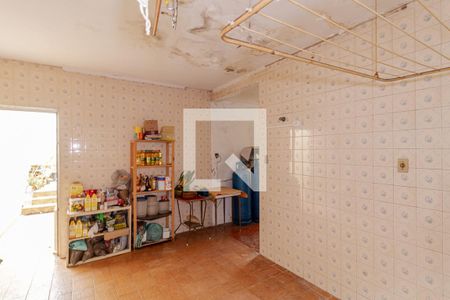 Casa à venda com 300m², 3 quartos e 3 vagasÁrea de Serviço