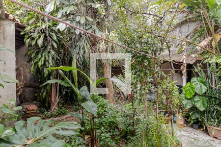 Casa à venda com 300m², 3 quartos e 3 vagasJardim - Quintal