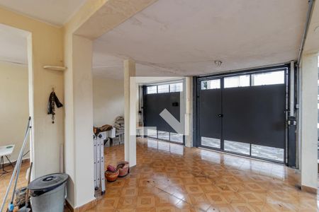 Casa à venda com 300m², 3 quartos e 3 vagasGaragem