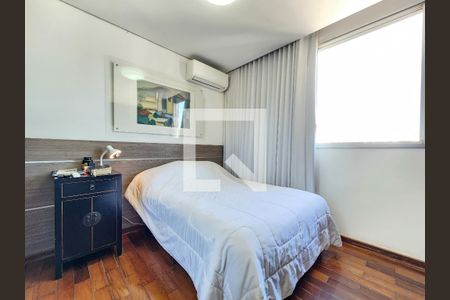 Apartamento à venda com 238m², 4 quartos e 4 vagasQuarto 3