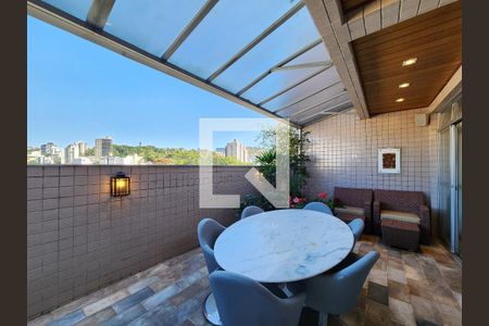 Apartamento à venda com 238m², 4 quartos e 4 vagasCobertura - Top House