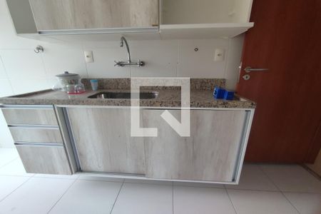 Apartamento à venda com 76m², 2 quartos e 1 vagaCozinha