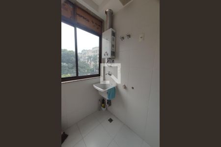 Apartamento à venda com 76m², 2 quartos e 1 vagaÁrea de Serviço