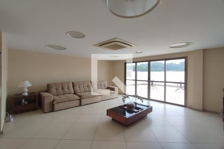 Apartamento à venda com 76m², 2 quartos e 1 vagaÁrea comum