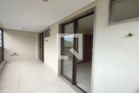 Apartamento à venda com 76m², 2 quartos e 1 vagaVaranda