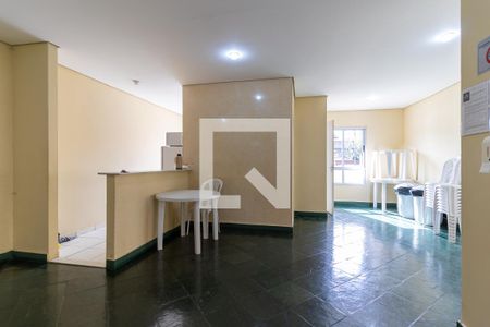 Apartamento à venda com 49m², 2 quartos e 1 vaga Apartamento à venda com 49m², 2 quartos e 1 vagaÁrea comum - Salão de festas