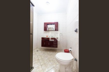 Casa à venda com 254m², 6 quartos e 5 vagas Casa à venda com 254m², 6 quartos e 5 vagasCasa 2 Banheiro