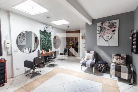 Casa à venda com 254m², 6 quartos e 5 vagas Casa à venda com 254m², 6 quartos e 5 vagasCasa 2 Sala