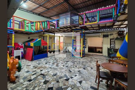 Casa para alugar com 360m², 3 quartos e 1 vagaQuintal