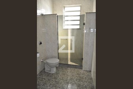 Apartamento à venda com 77m², 2 quartos e sem vagaBanheiro