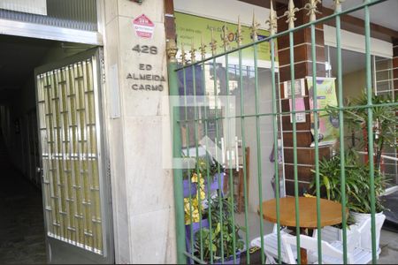 Apartamento à venda com 77m², 2 quartos e sem vagaÁrea comum