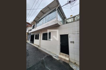 Casa à venda com 230m², 3 quartos e 2 vagasFachada