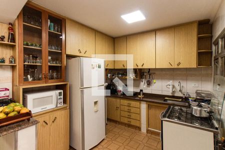 Casa à venda com 230m², 3 quartos e 2 vagasCozinha