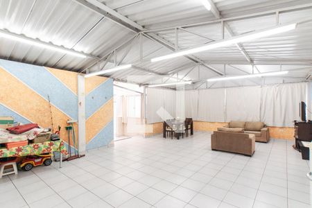 Salão   de casa à venda com 3 quartos, 230m² em Vila Medeiros, São Paulo