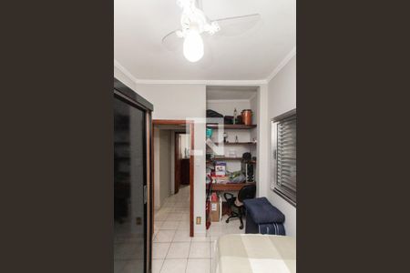 Casa à venda com 230m², 3 quartos e 2 vagasQuarto 3  