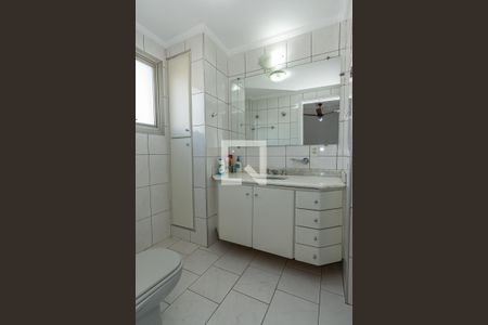 Banheiro da Suíte de apartamento para alugar com 3 quartos, 116m² em Centro, Campinas