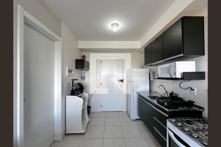 Cozinha de apartamento para alugar com 1 quarto, 27m² em Jardim Mirante, São Paulo