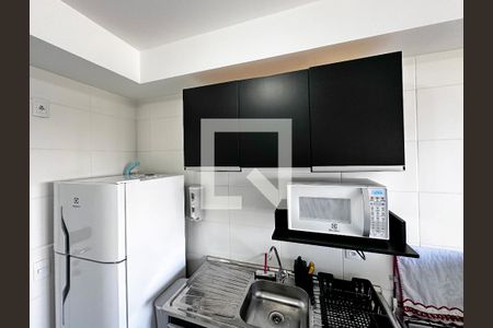 Cozinha de apartamento para alugar com 1 quarto, 27m² em Jardim Mirante, São Paulo