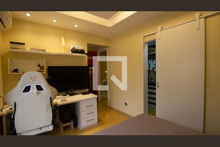 Casa de condomínio à venda com 201m², 3 quartos e 2 vagasSuíte 2 