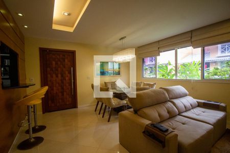 Sala de casa de condomínio para alugar com 3 quartos, 201m² em Recreio dos Bandeirantes, Rio de Janeiro
