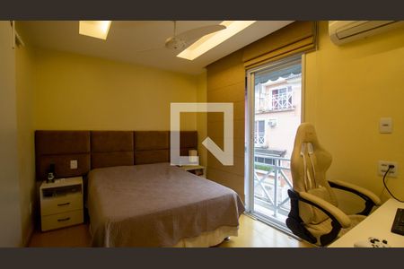 Casa de condomínio à venda com 201m², 3 quartos e 2 vagasSuíte 2