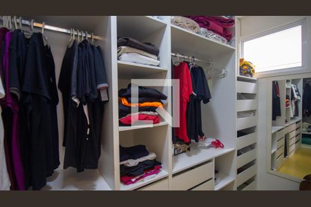 Casa de condomínio à venda com 201m², 3 quartos e 2 vagasCloset da Suíte 2