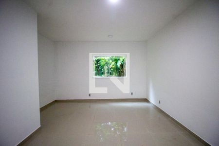 Quarto 2 de casa para alugar com 2 quartos, 185m² em Vargem Grande, Rio de Janeiro
