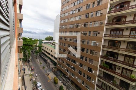 Suíte vista de apartamento para alugar com 1 quarto, 38m² em Icaraí, Niterói