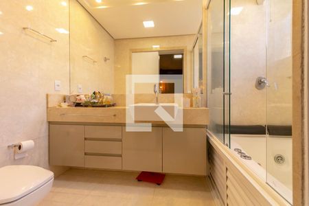 Apartamento para alugar com 240m², 4 quartos e 1 vaga Apartamento para alugar com 240m², 4 quartos e 1 vagaSuíte