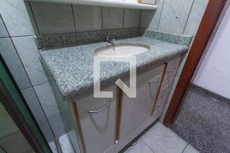 Casa à venda com 150m², 2 quartos e 2 vagas Casa à venda com 150m², 2 quartos e 2 vagasBanheiro