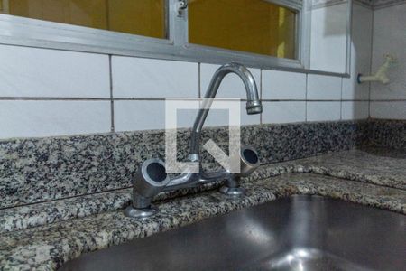 Casa à venda com 150m², 2 quartos e 2 vagas Casa à venda com 150m², 2 quartos e 2 vagasCozinha - Torneira