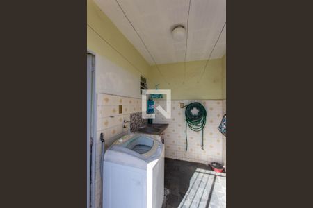 Casa à venda com 150m², 3 quartos e 2 vagasLavanderia