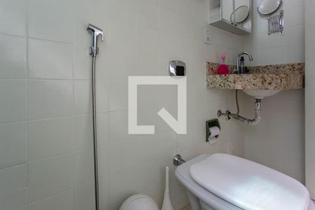 Casa à venda com 150m², 3 quartos e 2 vagasBanheiro da Suíte