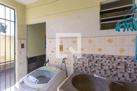 Casa à venda com 150m², 3 quartos e 2 vagasLavanderia
