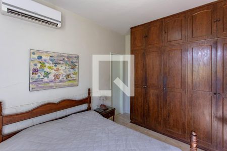 Casa à venda com 150m², 3 quartos e 2 vagasQuarto Suíte
