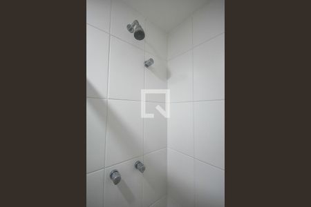 Apartamento à venda com 82m², 3 quartos e 2 vagasChuveiro do Banheiro