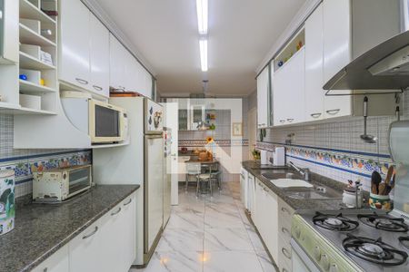 Apartamento à venda com 161m², 4 quartos e 1 vagaCozinha