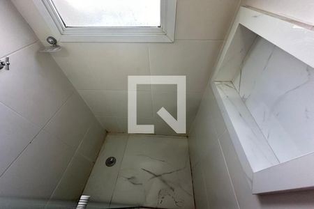 Apartamento para alugar com 70m², 2 quartos e 1 vaga Apartamento para alugar com 70m², 2 quartos e 1 vagaBanheiro da Suíte