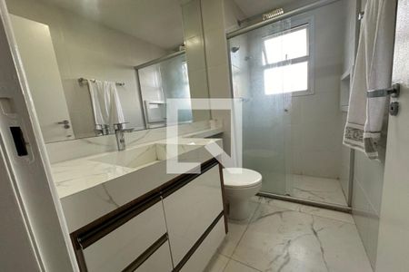 Apartamento para alugar com 70m², 2 quartos e 1 vaga Apartamento para alugar com 70m², 2 quartos e 1 vagaBanheiro da Suíte