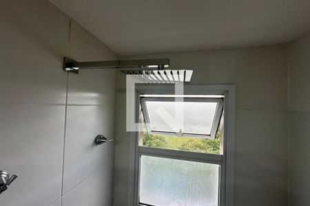 Apartamento para alugar com 70m², 2 quartos e 1 vaga Apartamento para alugar com 70m², 2 quartos e 1 vagaBanheiro da Suíte