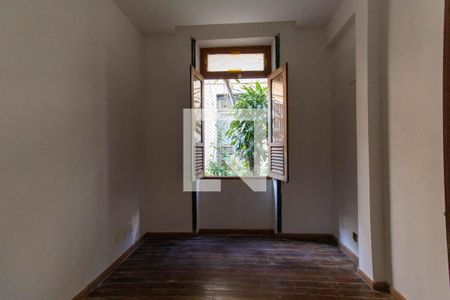Casa à venda com 4 quartos, 240m² em Ingá, Niterói