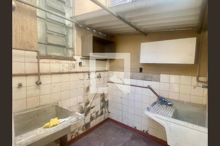 Casa à venda com 250m², 2 quartos e 6 vagasLavanderia