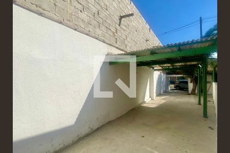 Casa à venda com 250m², 2 quartos e 6 vagasQuintal