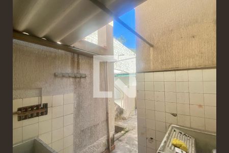 Casa à venda com 250m², 2 quartos e 6 vagasLavanderia