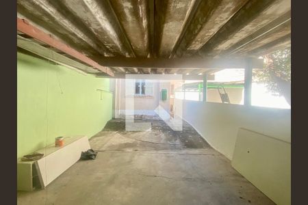 Casa à venda com 250m², 2 quartos e 6 vagasGaragem